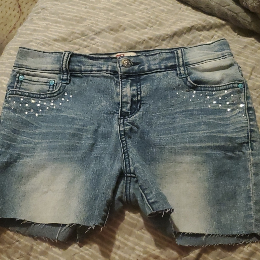 Lei shorts with gems